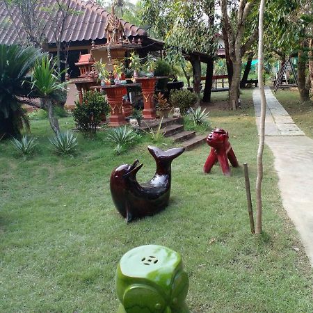 Baansuanleelawadee Resort Amphawa Zewnętrze zdjęcie
