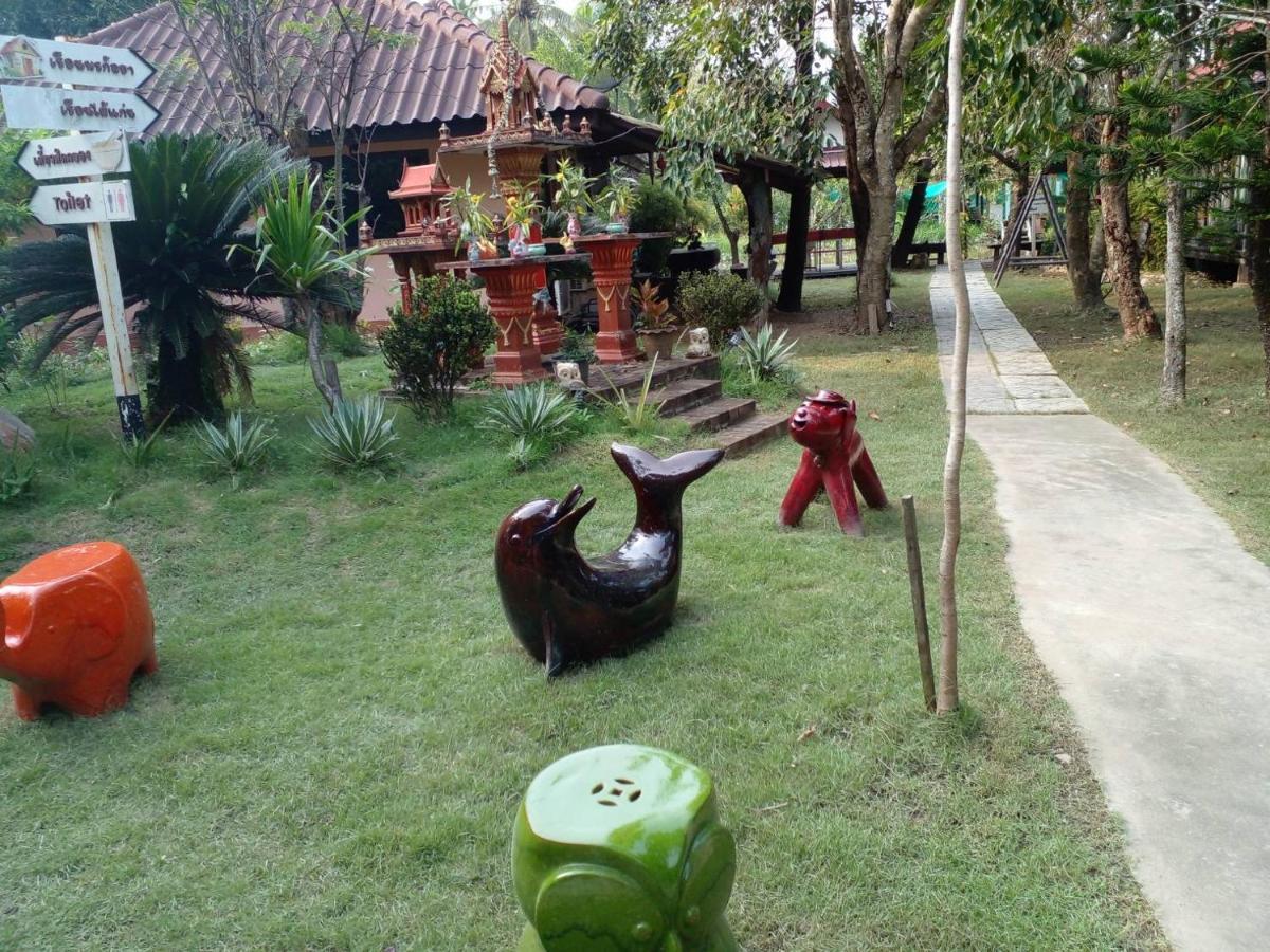 Baansuanleelawadee Resort Amphawa Zewnętrze zdjęcie