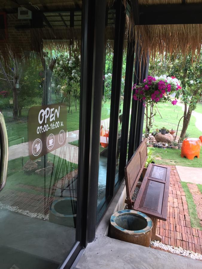 Baansuanleelawadee Resort Amphawa Zewnętrze zdjęcie