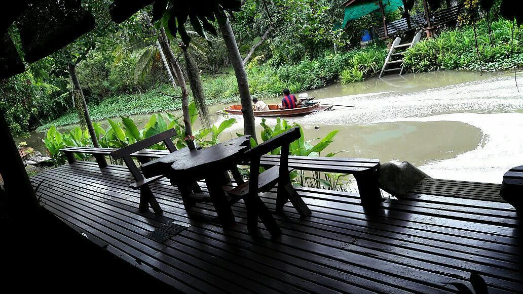 Baansuanleelawadee Resort Amphawa Zewnętrze zdjęcie