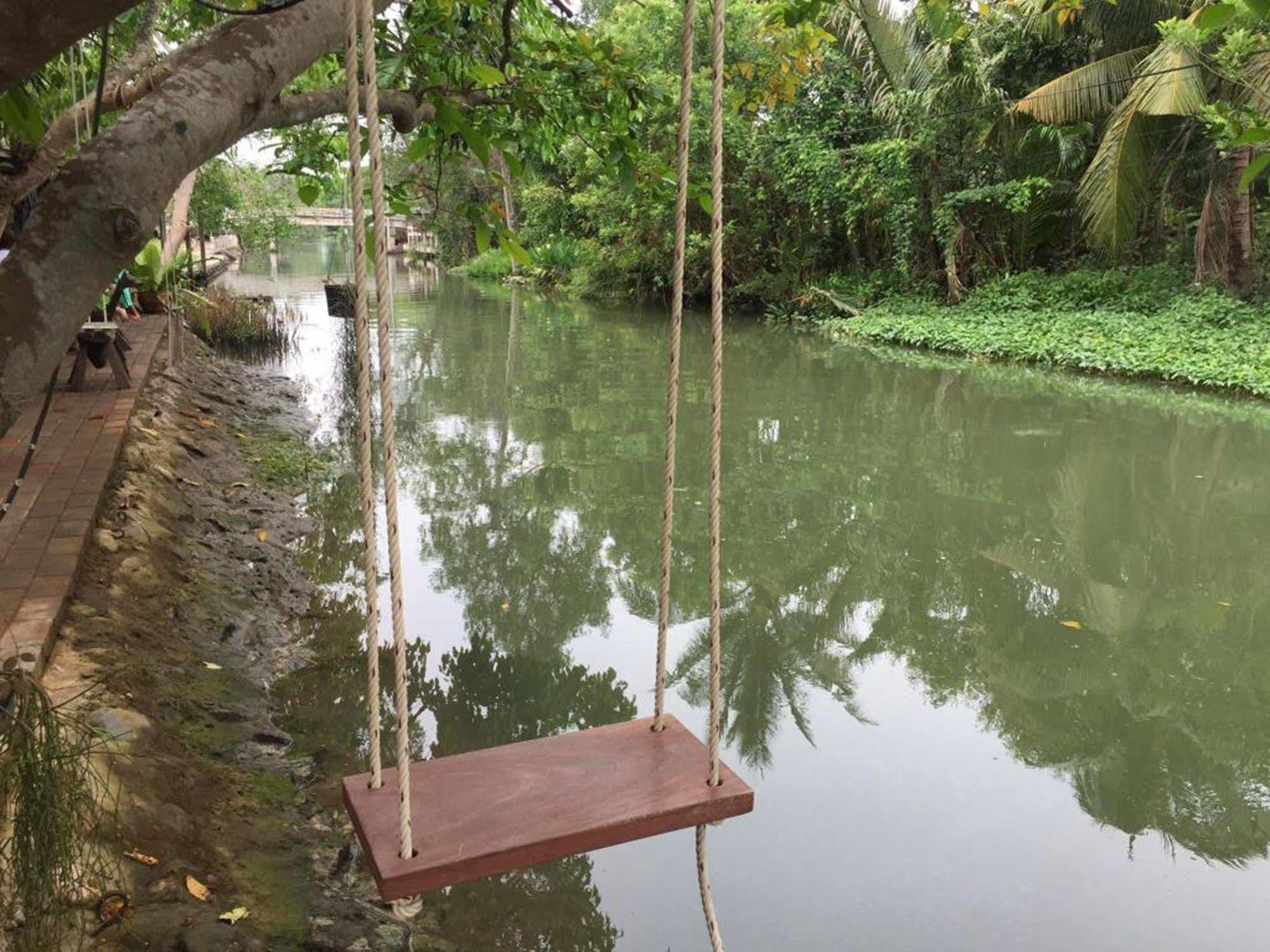 Baansuanleelawadee Resort Amphawa Zewnętrze zdjęcie
